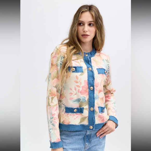 Blazer/Shirt with Blue Denim And Floral  Accent Soft And Comfy - Picture 2 of 4